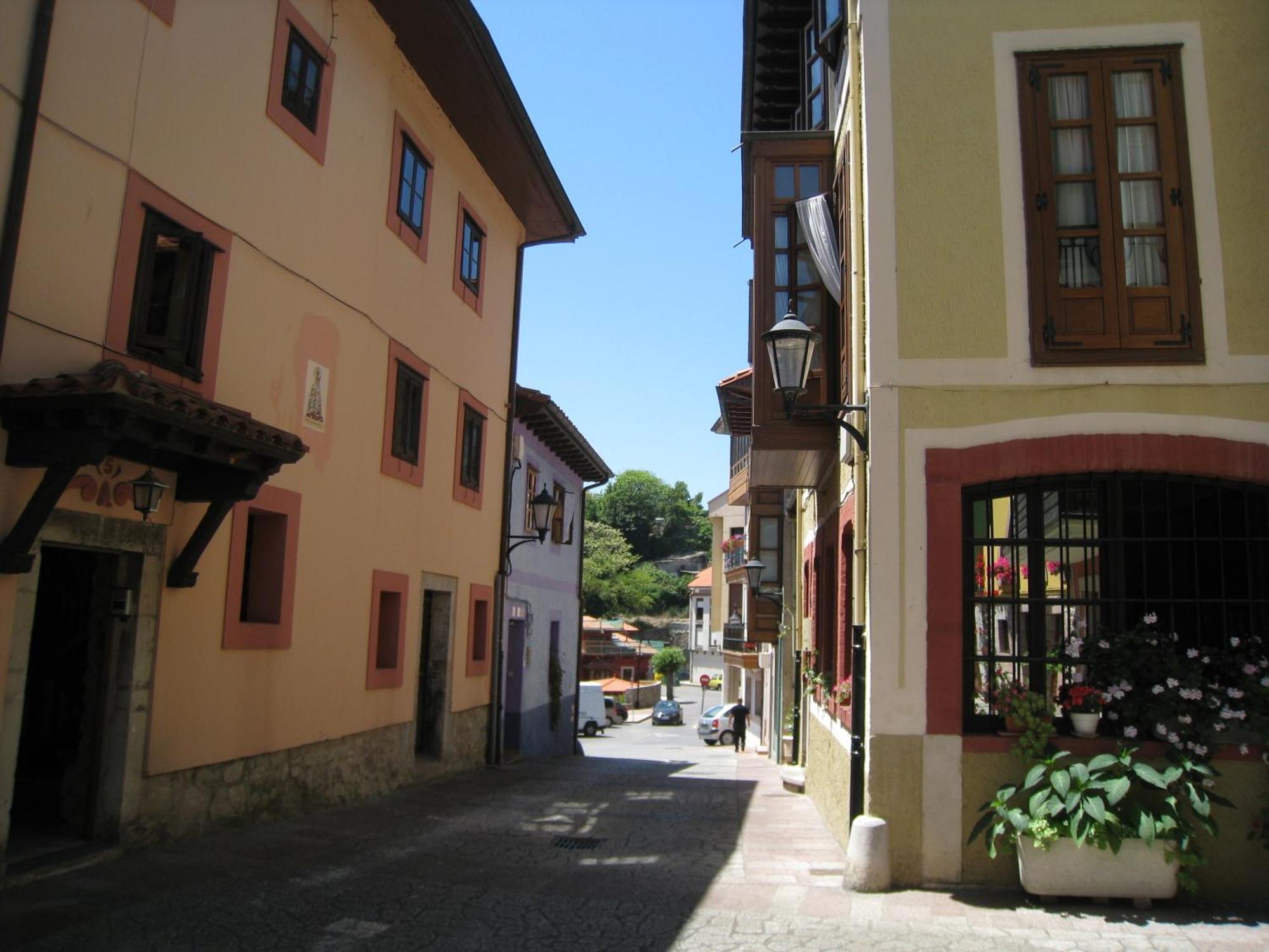 Casa Cotiellu Guest House Llanes Exterior photo